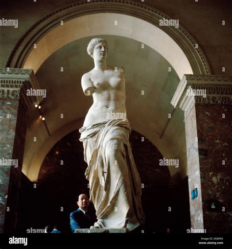 Venus De Milo Statue Louvre Museum Paris France Stock Photo Alamy