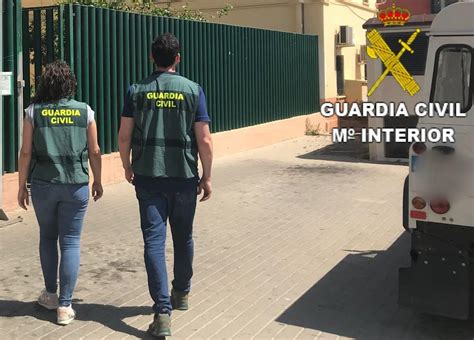 La Guardia Civil Detiene A Una Persona En Roquetas Y Esclarece Cuatro