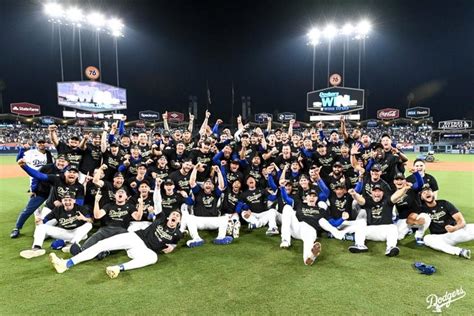 Les Dodgers de Los Angeles ont battu les Padres 2 0 et sont déjà