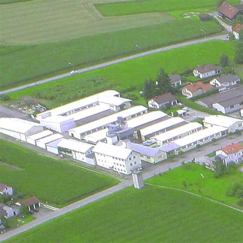 Heizen mit Biomasse Pellet Zentrum Vogl in Egglham Partner für