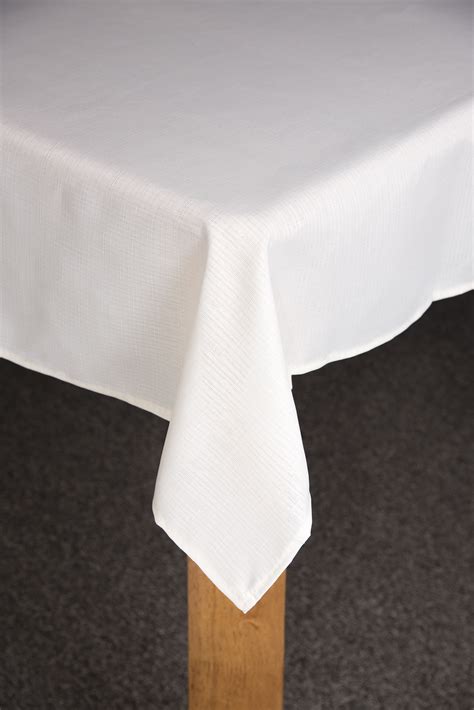 Oxford 60 X102 100 Polyester Tablecloth In Ivory