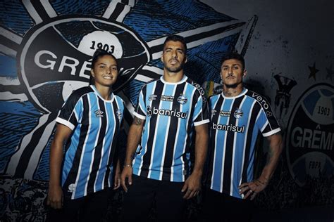 Umbro Comemora Anos Do Gr Mio Em Novos Uniformes Para A Temporada