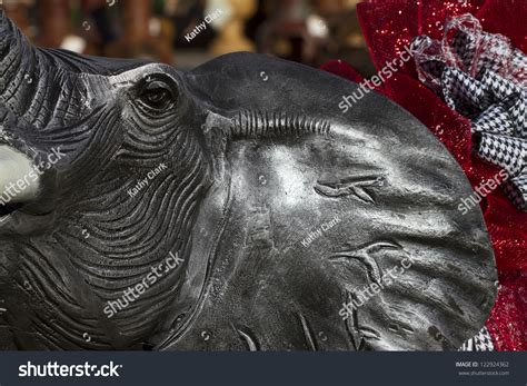 Alabama Crimson Tide Elephant Mascot Stock Photo 122924362 - Shutterstock