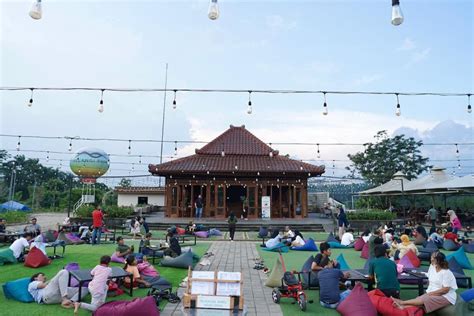 8 Tempat Makan Dengan View Keren Di Sentul Bogor Lapar Dan Penat Sirna