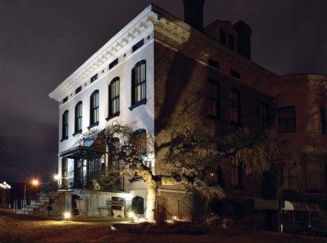 Visit the 22 Most Scary Haunted Houses in the U.S.