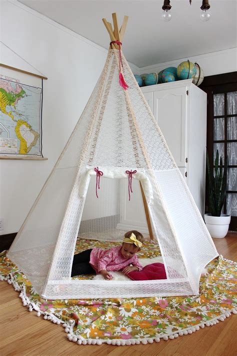 15 Ways To Make Tent Diy Tent And Teepee For Kids Craftionary