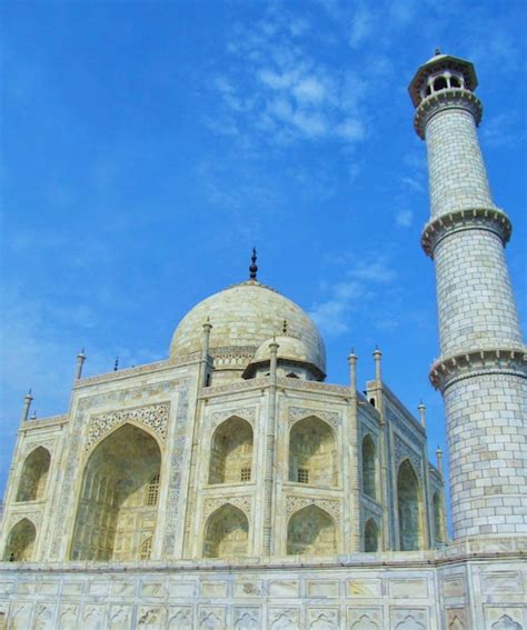 Premium Photo Low Angle View Of Taj Mahal Against Sky