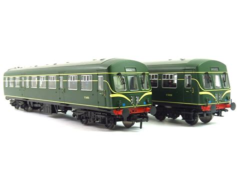 Bachmann 32 285 101 2 Car DMU E50231 E56083 In BR Green With Speed