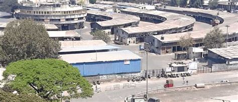 market yard reopens  minimum supply