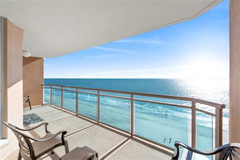 Bahama Sands 1106 Luxurious Oceanfront Crescent Beach Condo Pool