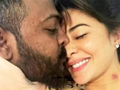 Conman Sukesh Chandrashekhar Writes Letter To Jacqueline Fernandez On