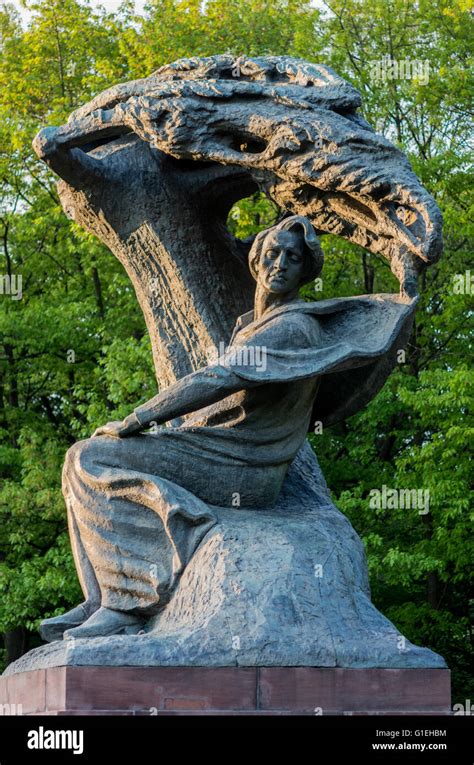 Monument To Frederic Chopin Azienki Kr Lewskie Royal Lazienki Park