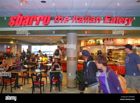 Sbarro The Italian Eatery Hi Res Stock Photography And Images Alamy