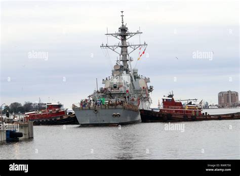 Ddg 51 Hi Res Stock Photography And Images Alamy