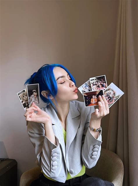 Dàn nghệ sĩ đình đám và hot TikToker đồng loạt in ảnh hưởng ứng trào lưu Lưu Giữ Thanh Xuân