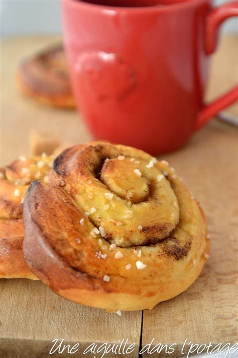 Kanelbullar Brioche Su Doise La Cannelle Et Cardamome Une Aiguille