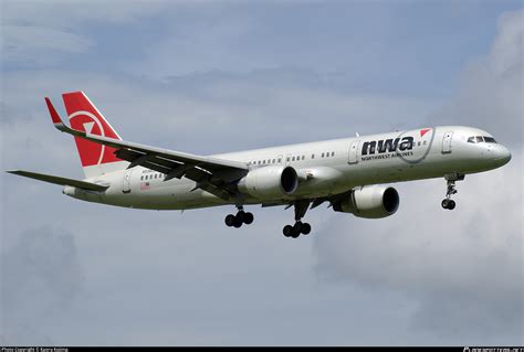 N538US Northwest Airlines Boeing 757 251 WL Photo By Kaoru Kojima ID