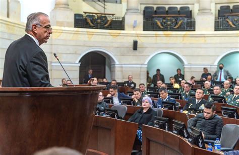 Senado aprobó de manera unánime ascensos de Fuerza Pública