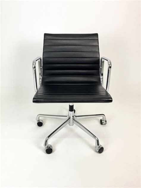 Vitra Charles Ray Eames Stoel EA108 Aluminium Leder Catawiki