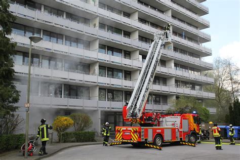 Fw Mettmann Kellerbrand In Hochhaus Presseportal