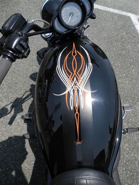 Pin By Rafa Poncho On Pinstriping Paint Stripes Pinstripe Art