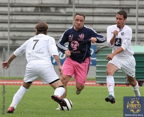 Match contre le Paris Foot Gay Saison Variétés Club de France