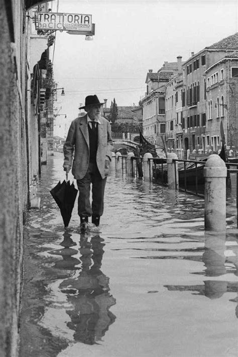 Floods in Venice, Italy, 1964 ~ vintage everyday