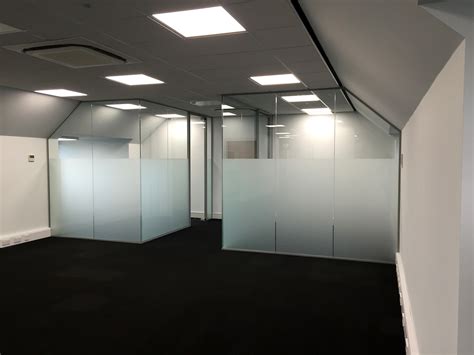 Remodelling Of Acoustic Glass Partitioning Altitude Glass