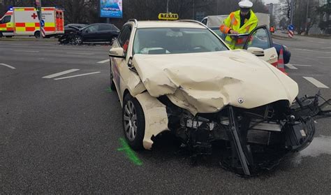 Fünf Verletzte Unfall an der Münchener Straße