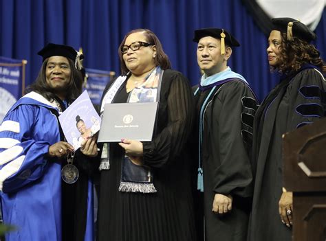 TSU commencement speaker Symone Sanders inspires graduates to be