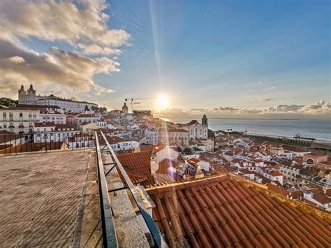 Miradouro Das Portas Do Sol Lisbon Shopping