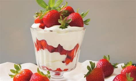 C Mo Hacer Fresas Con Crema Receta Paso A Paso F Cil Y R Pida