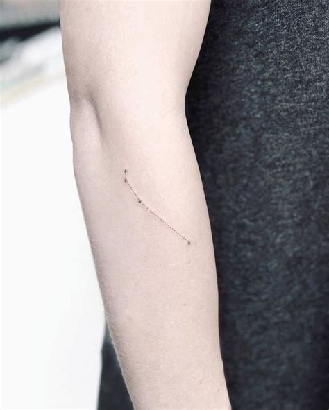 30 Minimalist Geometric Tattoos By Laura Martinez Tattooadore Aries