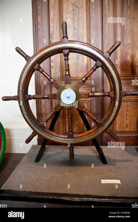 Wooden Ships Wheel Hi Res Stock Photography And Images Alamy