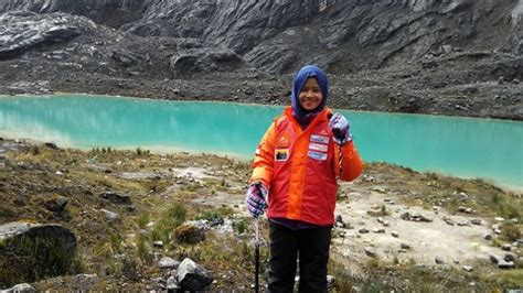 Khansa Syahlaa Berusia Tahun Gadis Cilik Ini Jadi Pendaki Gunung