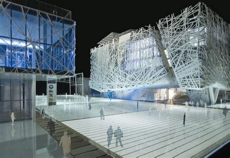 Expo Milano Il Padiglione Ed Il Palazzo Italia Il Centro