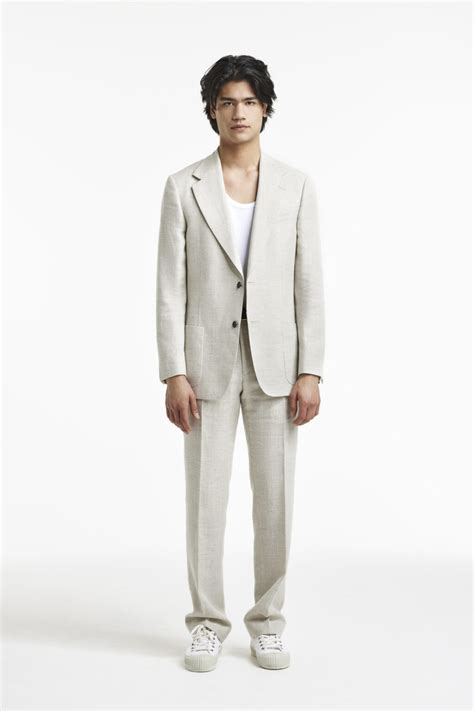 Breezy Beige Suit In Herringbone Patterned The Risktaker Café Costume