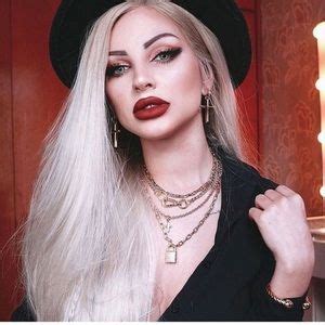 Accessories Blonde Ombr Straight Lace Front Wig Nwt Poshmark
