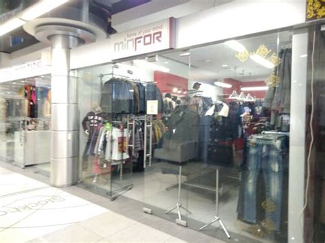 Minfor, магазин одежды, Коломяжский просп., 19, корп. 2, Санкт ...