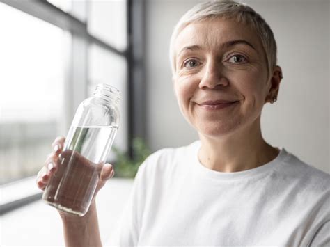 Agua Filtrada Vs Embotellada Con Celas A Fondo