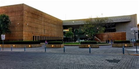 Museo de Arte e Historia de Guanajuato Cuatro mil metros de exposición