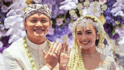 Pernikahan Belum Sah Menurut Negara Buku Nikah Rizky Febian Dan