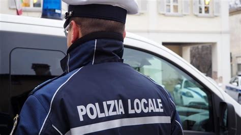 Polizia Locale Patenti Ritirate Nel Week End Per Guida In Stato Di