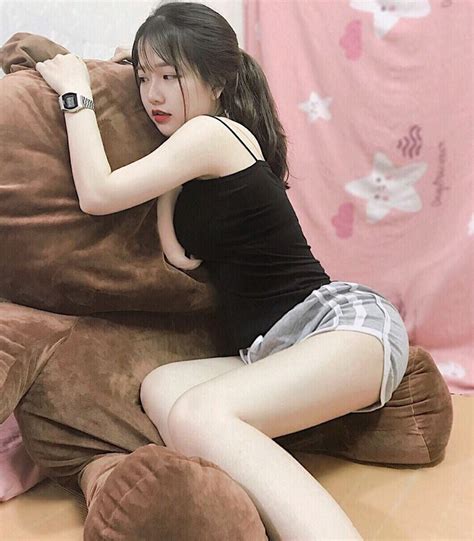 Hot Girl Nguy N Th Th Y Trang K Nh Chia S Th Thu T Facebook