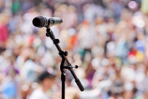 3 Social Influence Examples And Why We Like Celebrities The Strategic