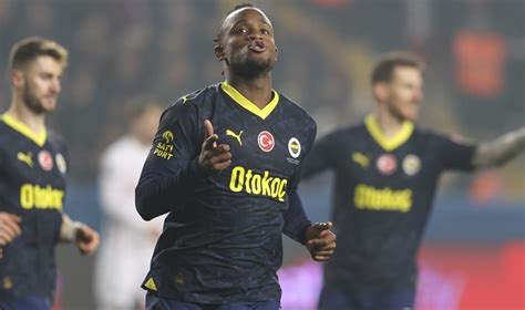 Kupa Golc S Sahnede Fenerbah E Batshuayi Ile Eyrek Finalde