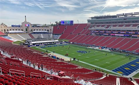 58 Best Photos From Rams Final Game At La Memorial Coliseum