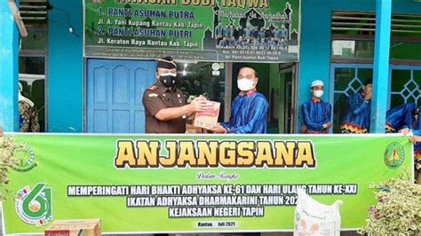 Kejaksaan Negeri Tapin Kalsel Salurkan Bantuan Untuk Panti Asuhan