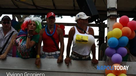 Gay Pride A Napoli I Colori