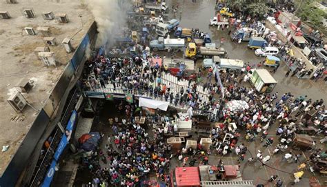 Bangladesh Incendio Arras Con Popular Mercado De Dacca Mundo Peru